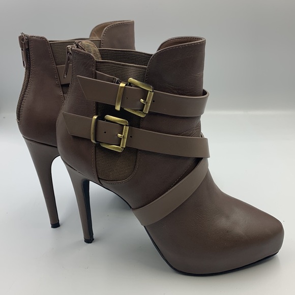 Stiletto booties - Picture 2 of 5